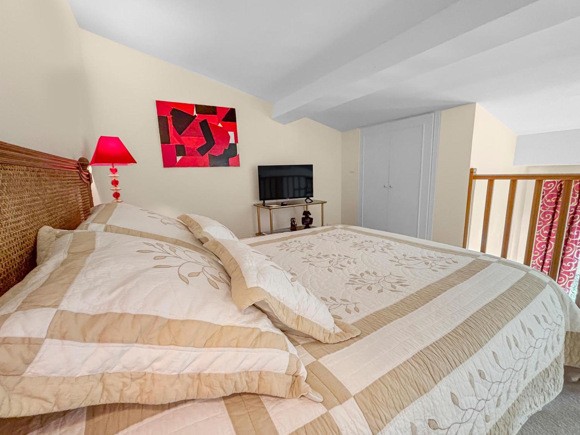 L'orangerie White-palacio Guest house *